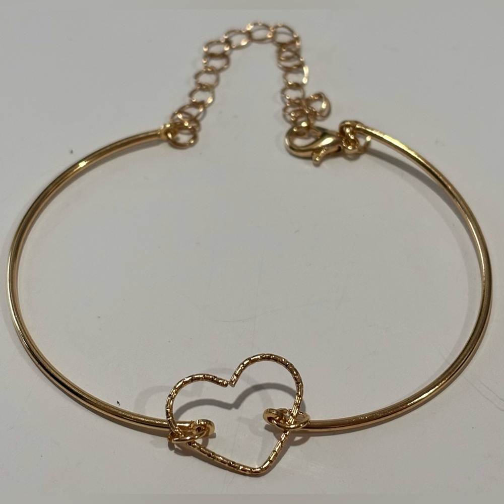 Gold Tone Stackable Bangle Bracelet Set | Heart &… - image 4